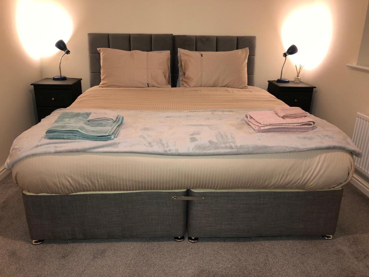 Villa Entire Two Bed Coach House Super King Beds Turn Into Singles à Exeter Extérieur photo