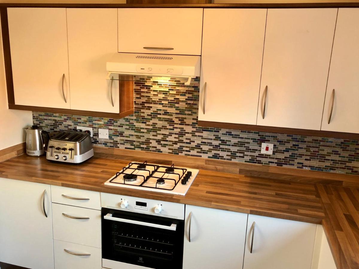 Villa Entire Two Bed Coach House Super King Beds Turn Into Singles à Exeter Extérieur photo